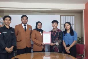 Yuliatin dan Achmad Zakaria Resmi Ditetapkan sebagai Presiden dan Wakil Presiden Mahasiswa Unikama Masa Bakti 2025/2026